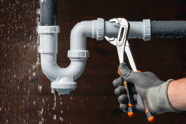 Professional Drain Cleaning technician working in Bath, MI